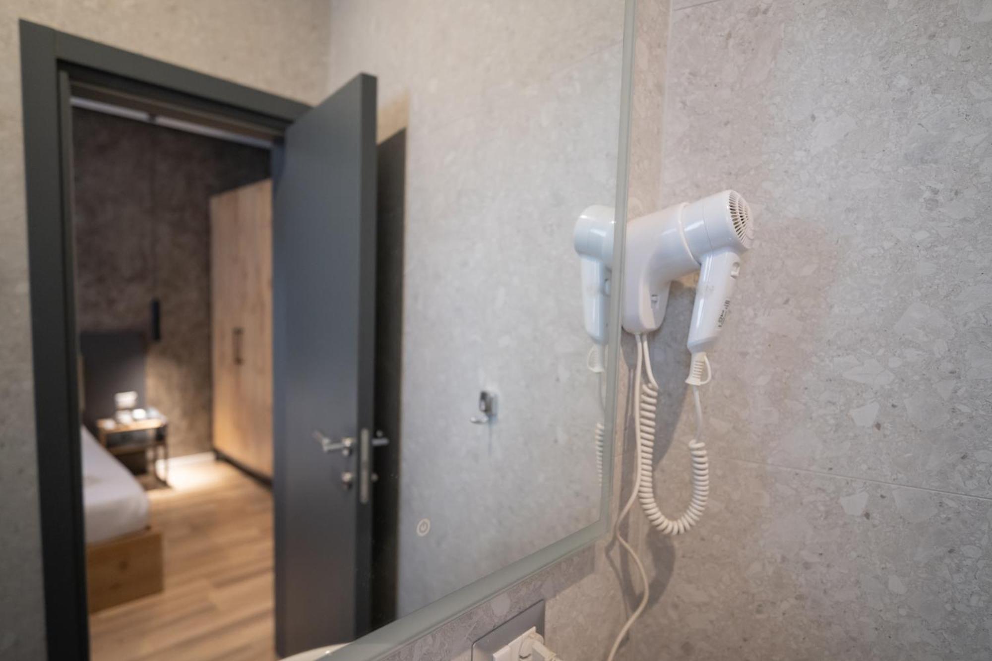 Center Boutique Hotel Τίρανα Εξωτερικό φωτογραφία