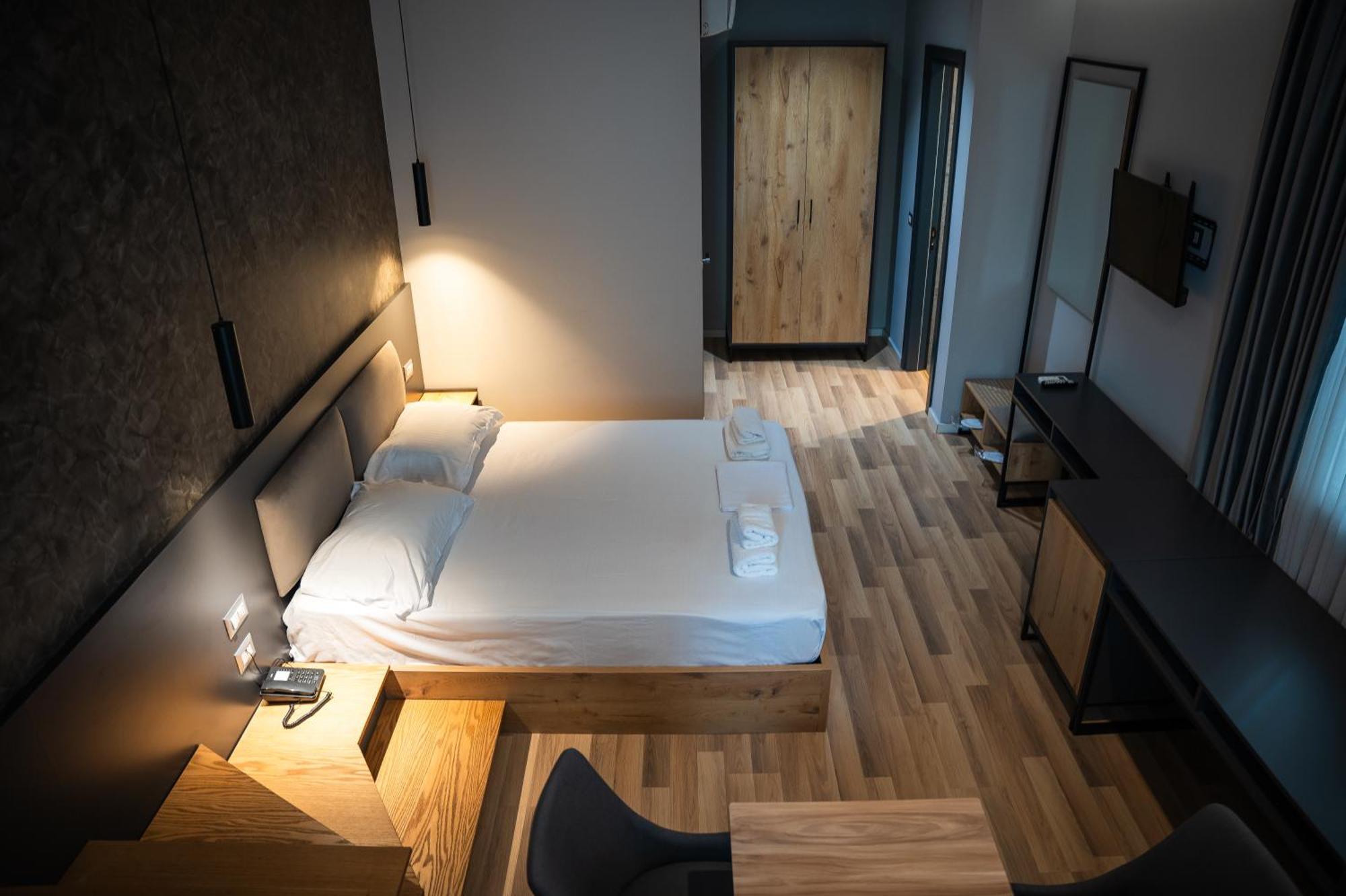 Center Boutique Hotel Τίρανα Εξωτερικό φωτογραφία