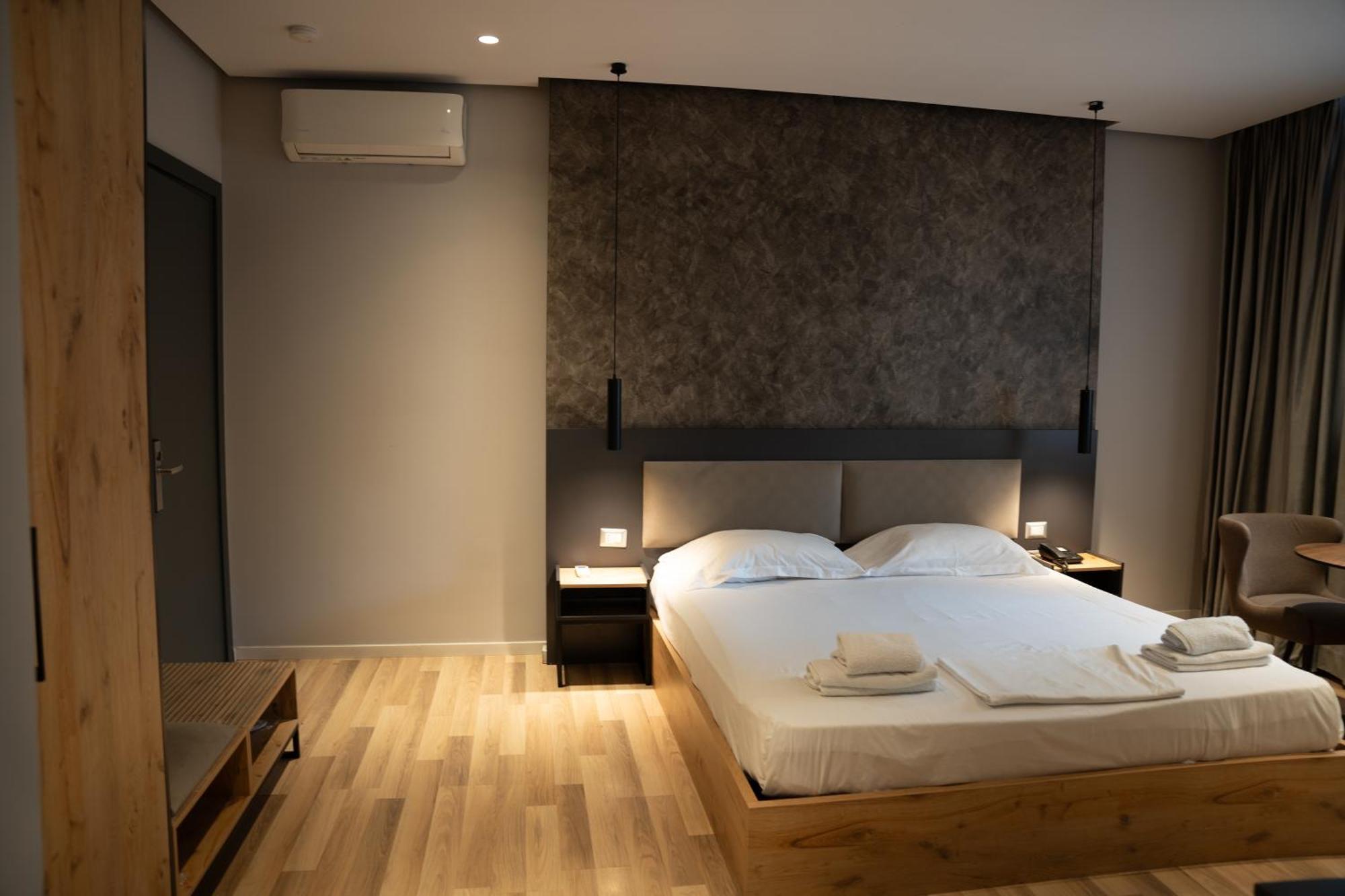 Center Boutique Hotel Τίρανα Εξωτερικό φωτογραφία