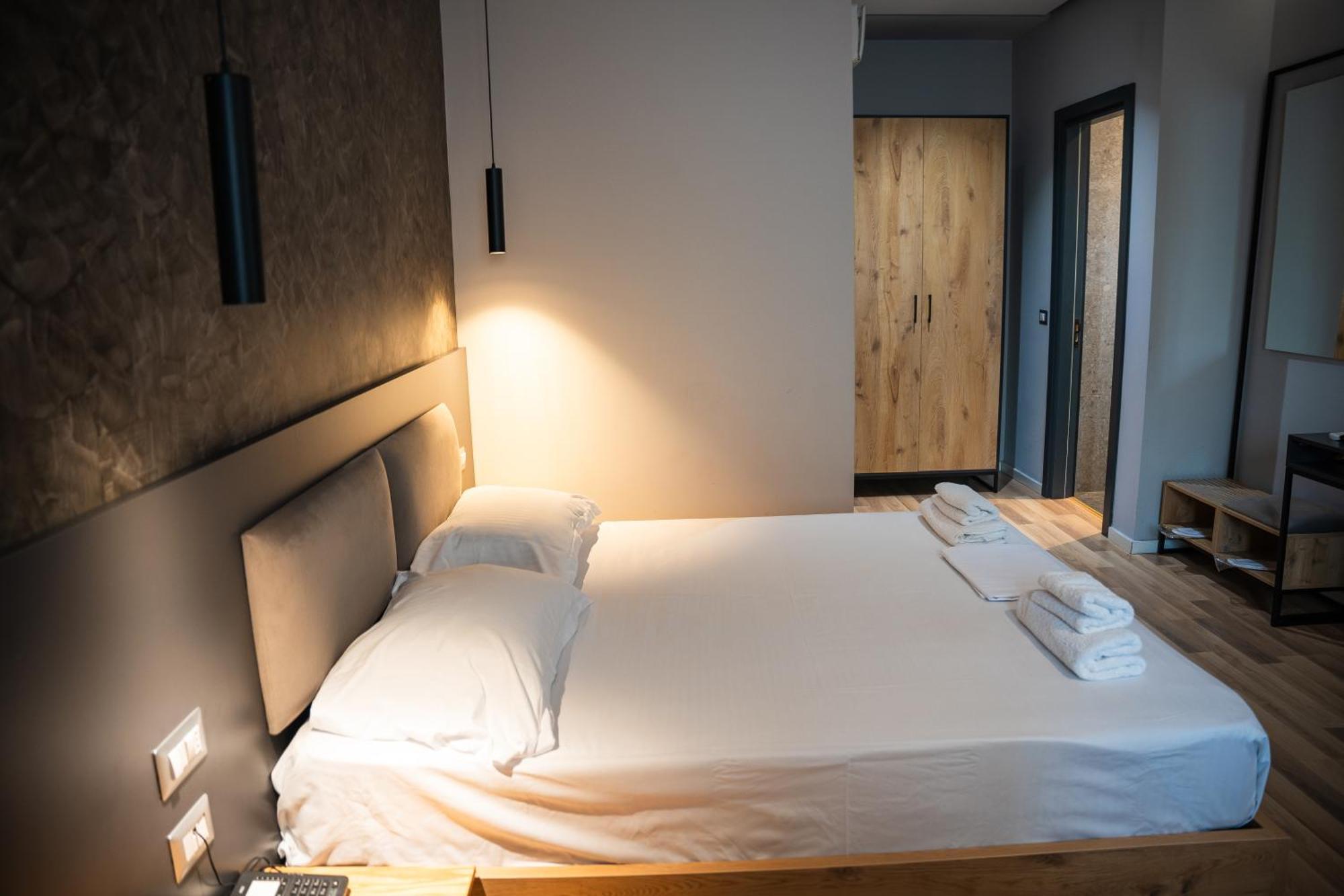 Center Boutique Hotel Τίρανα Εξωτερικό φωτογραφία