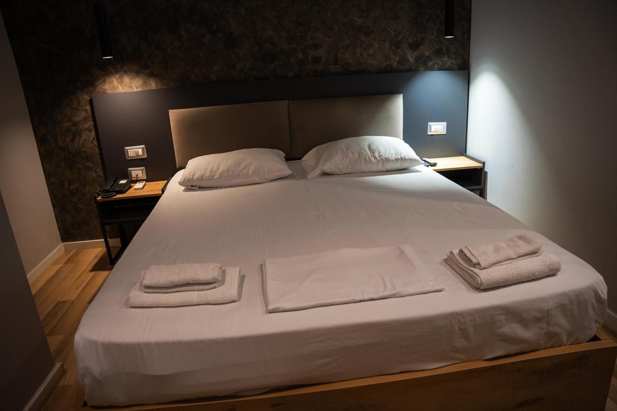 Center Boutique Hotel Τίρανα Εξωτερικό φωτογραφία