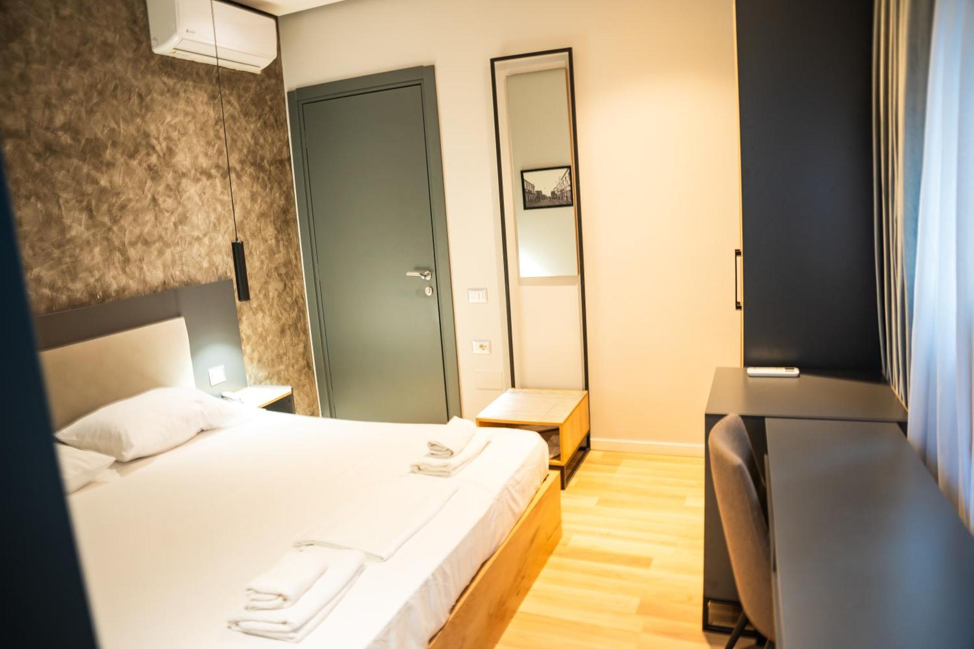 Center Boutique Hotel Τίρανα Εξωτερικό φωτογραφία