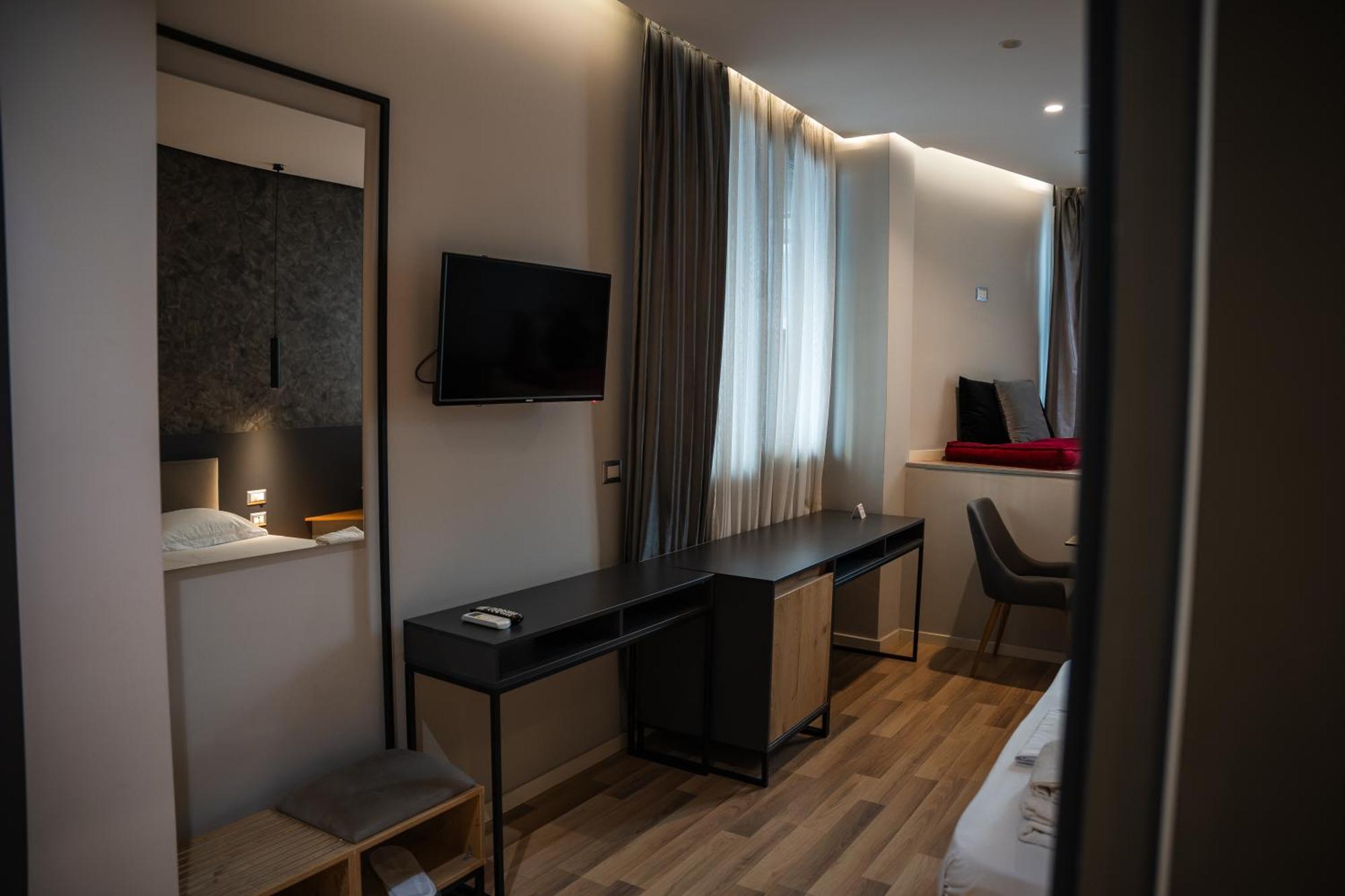 Center Boutique Hotel Τίρανα Εξωτερικό φωτογραφία