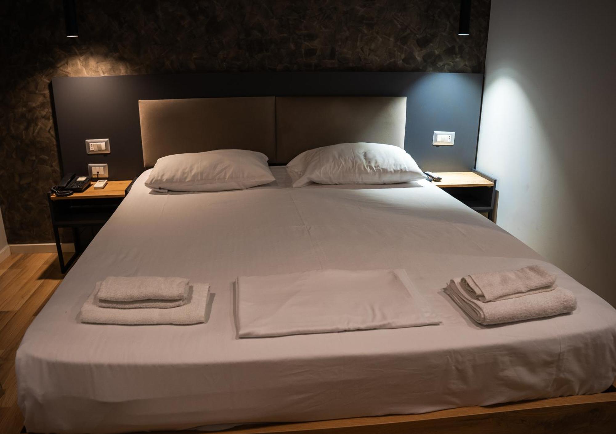 Center Boutique Hotel Τίρανα Εξωτερικό φωτογραφία