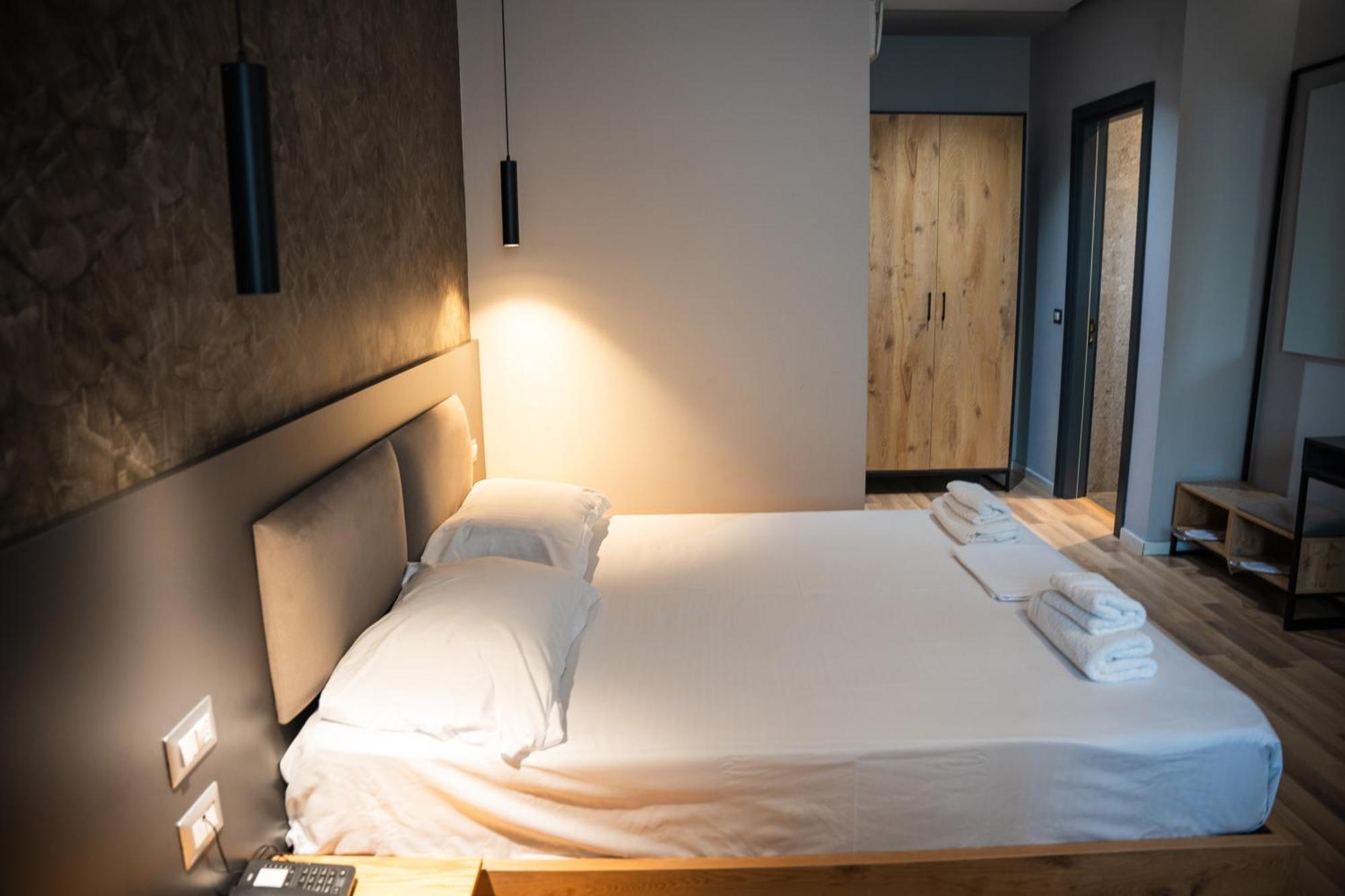 Center Boutique Hotel Τίρανα Εξωτερικό φωτογραφία